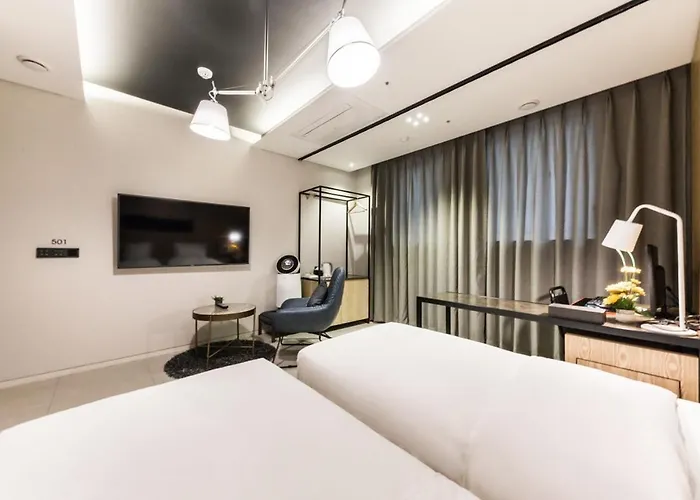 Cullinan Guro Motel 3*