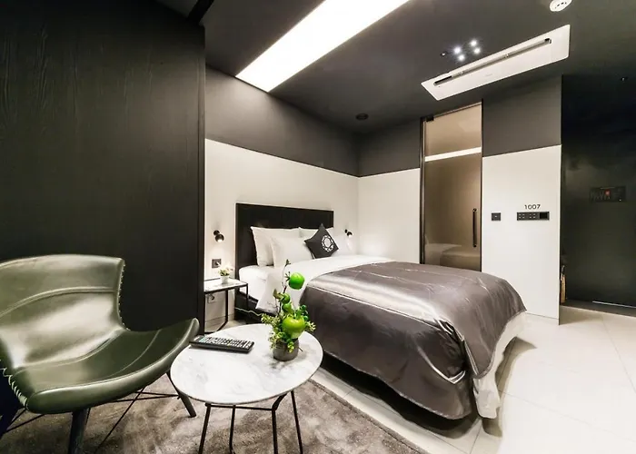Motel Cullinan Guro 3*